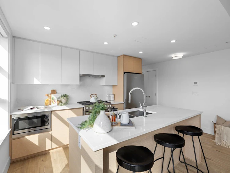 406-4788 Hastings Street, Burnaby, BC, V5C 0P4 - 10