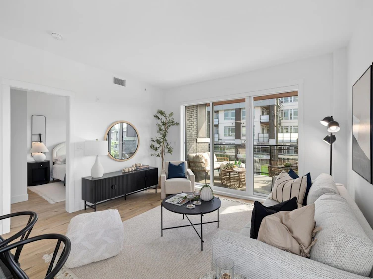 406-4788 Hastings Street, Burnaby, BC, V5C 0P4