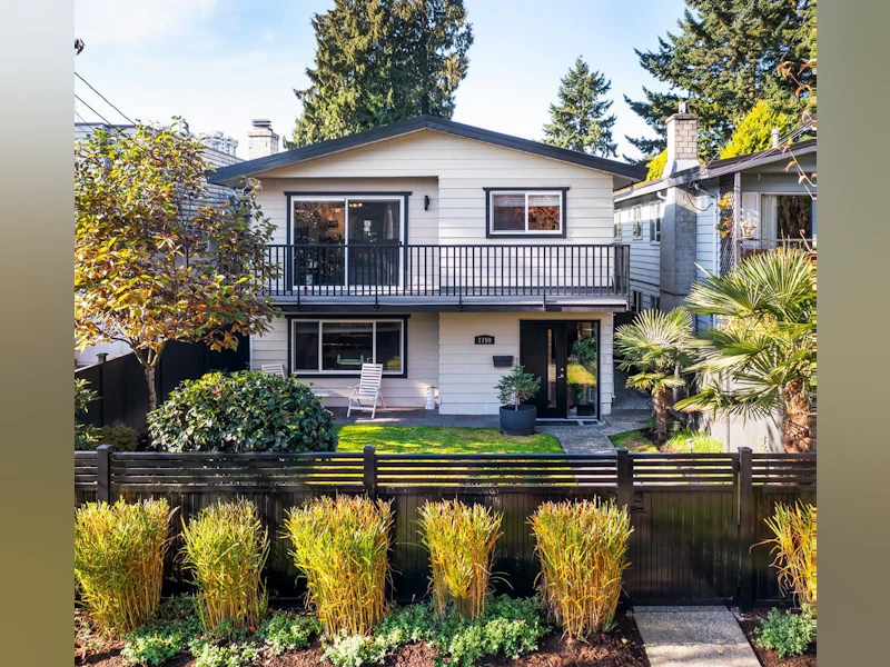 1709 Philip Avenue, North Vancouver BC V7P 2V9