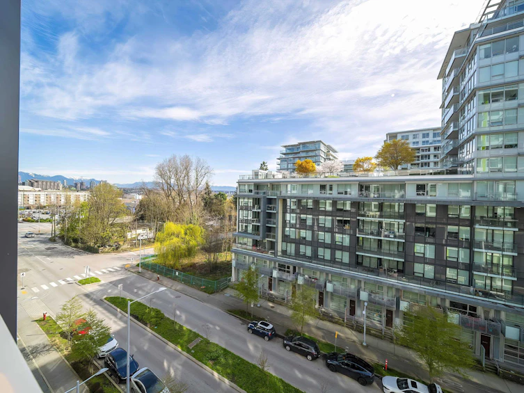 804-8699 Hazelbridge Way, Richmond, BC, V6X 0T4 - 4