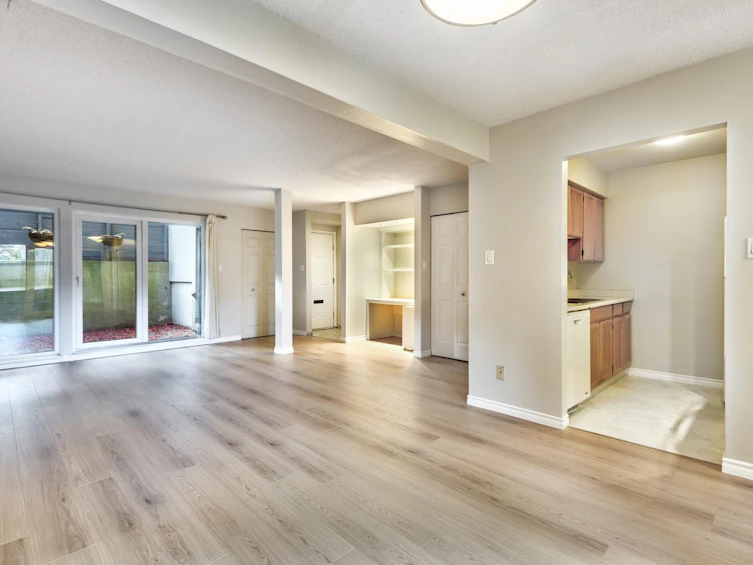1365 W 8th Avenue, Vancouver, BC, V6H 3W4 - 2