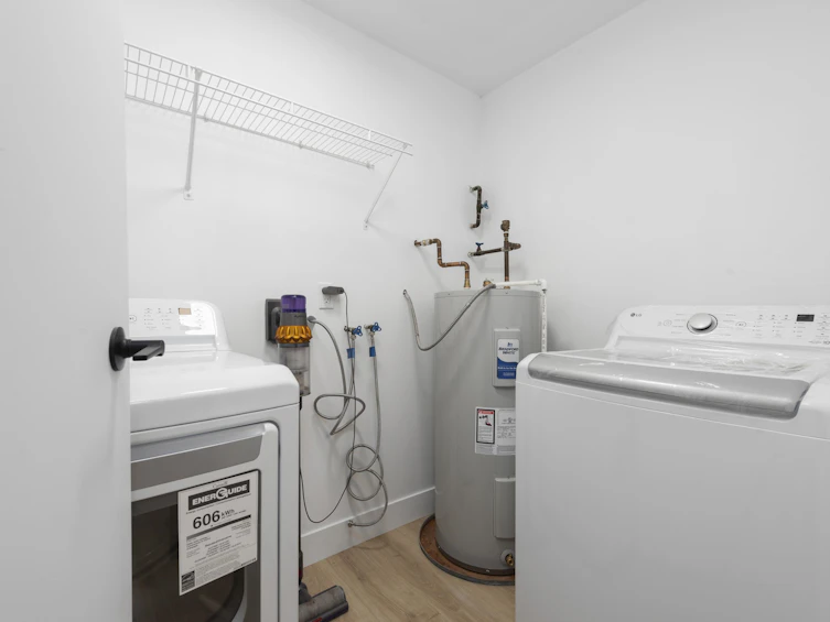 111-5350 Victory Street, Burnaby, BC, V5J 1T1 - 24