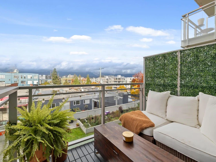 520-289 E 6th Avenue, Vancouver, BC, V5T 0E9 - 2