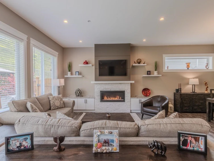 10556 Mcveety Street, Maple Ridge, BC, V2W 0K3 - 2