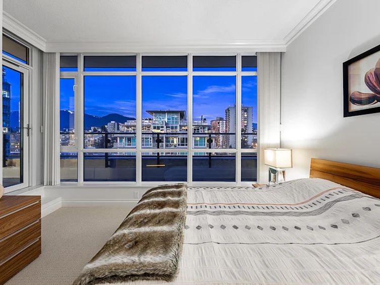 PH3-162 Victory Ship Way, North Vancouver, BC, V7L 0B4 - 13