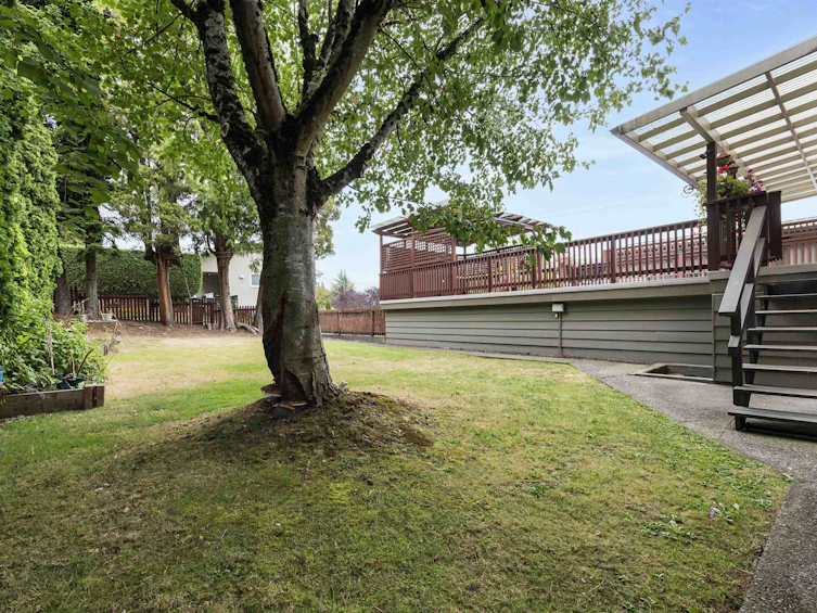 7988 Edson Avenue, Burnaby, BC, V5J 3W7 - 7
