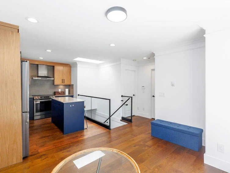 6033 Woodsworth Street, Burnaby, BC, V5G 1S9 - 8