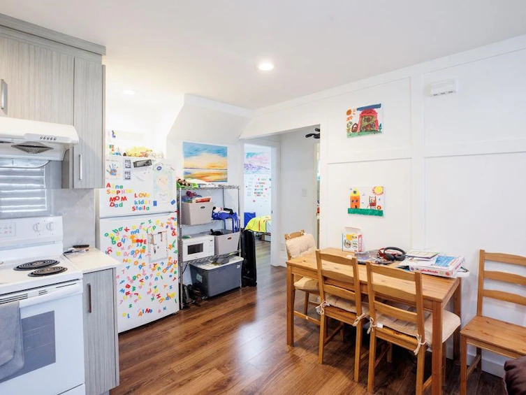 6033 Woodsworth Street, Burnaby, BC, V5G 1S9 - 5