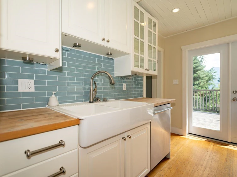 987 Dorman Road, Bowen Island, BC, V0N 1G1 - 5