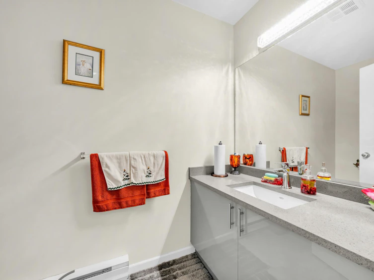 8-815 Tobruck Avenue, North Vancouver, BC, V7P 1V9 - 7