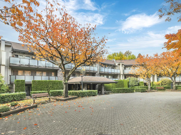322-4363 Halifax Street, Burnaby, BC, V5C 5Z3 - 38