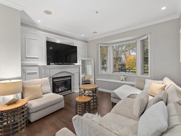 3135 Sunnyhurst Road, North Vancouver, BC, V7K 2G4 - 4