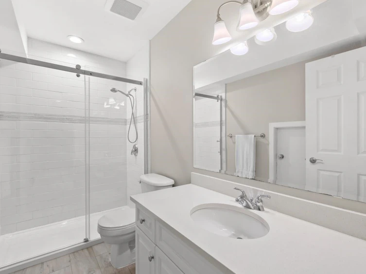 3135 Sunnyhurst Road, North Vancouver, BC, V7K 2G4 - 28