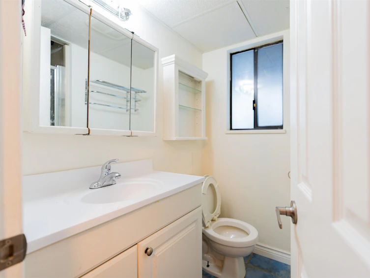 2337 Wakefield Drive, Langley, BC, V2Y 1B2 - 8