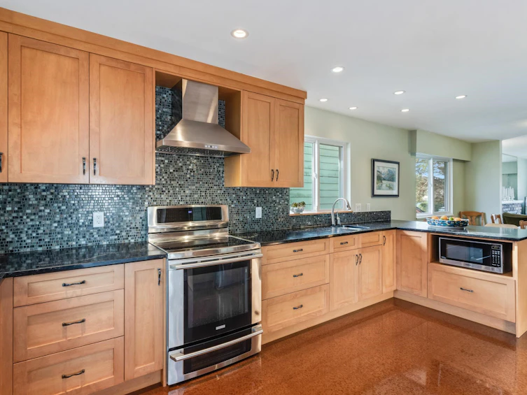 11300 Galleon Court, Richmond, BC, V7E 4L3 - 10