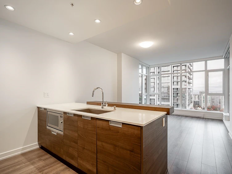 2802-4688 Kingsway, Burnaby, BC, V5H 0E9 - 2