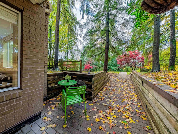 105-6742 Station Hill Court, Burnaby, BC, V3N 4V2 - 2