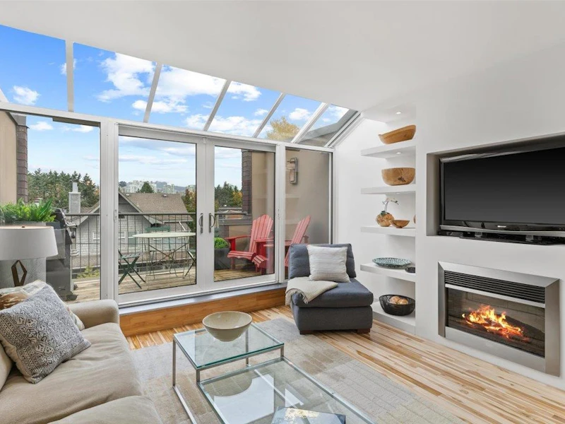 834 W 7th Avenue, Vancouver BC V5Z 1C1