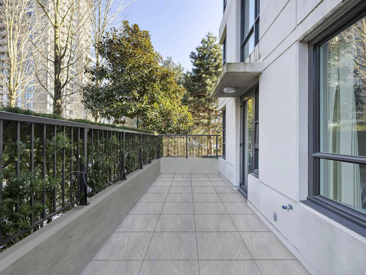 302-2200 Douglas Road, Burnaby, BC, V5C 0G8 - 11