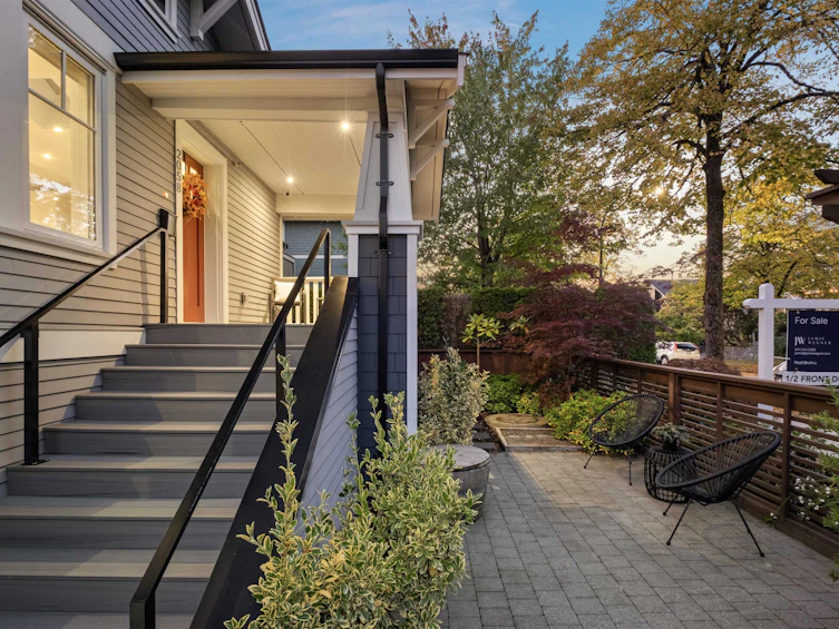 2058 E 5th Avenue, Vancouver, BC, V5N 1M4 - 20