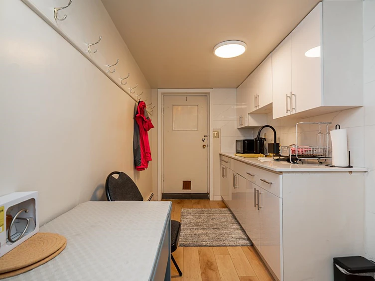 3099 W 6th Avenue, Vancouver, BC, V6K 1X4 - 20