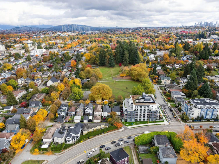 764 E 14th Avenue, Vancouver, BC, V5T 2N3 - 39