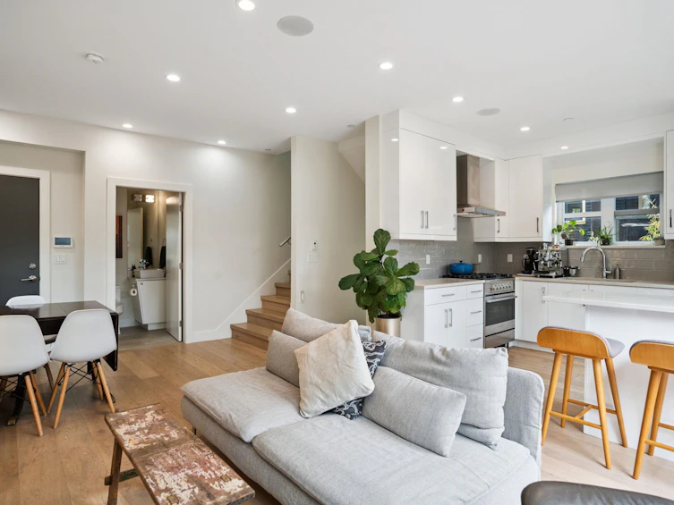 764 E 14th Avenue, Vancouver, BC, V5T 2N3 - 40