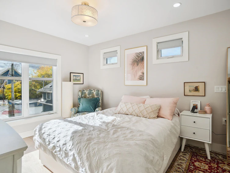 764 E 14th Avenue, Vancouver, BC, V5T 2N3 - 14
