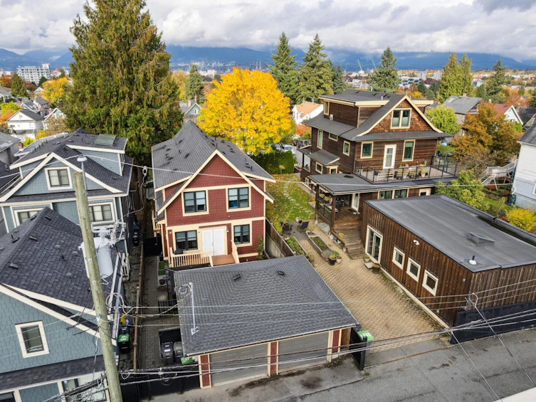 764 E 14th Avenue, Vancouver, BC, V5T 2N3 - 37