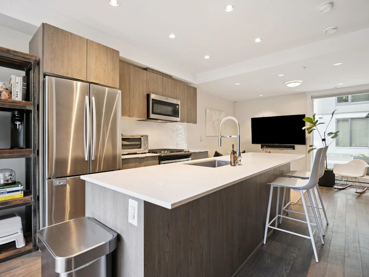 13-531 East 16th Avenue, Vancouver, BC, V5T 2V1 - 10