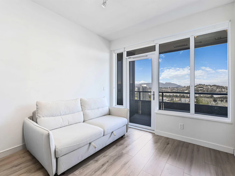 1811-10626 City Parkway, Surrey, BC, V3T 0S3 - 8