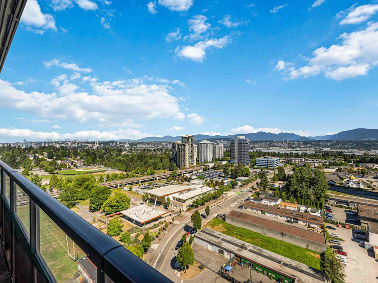 1811-10626 City Parkway, Surrey, BC, V3T 0S3 - 16