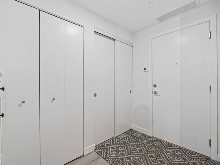 1811-10626 City Parkway, Surrey, BC, V3T 0S3 - 3