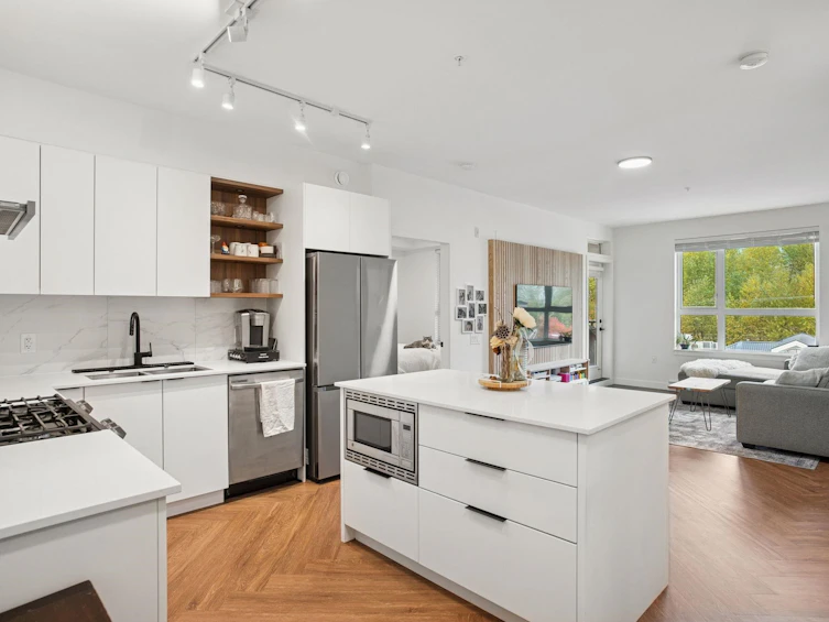 415-3229 St Johns Street, Port Moody, BC, V3H 0M4 - 2
