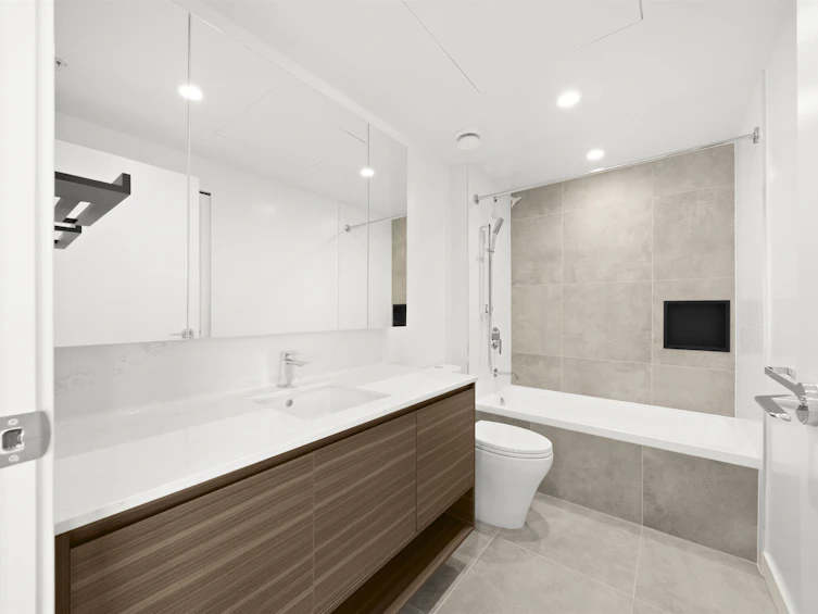 4208-13745 George Junction, Surrey, BC, V3T 4Y3 - 16