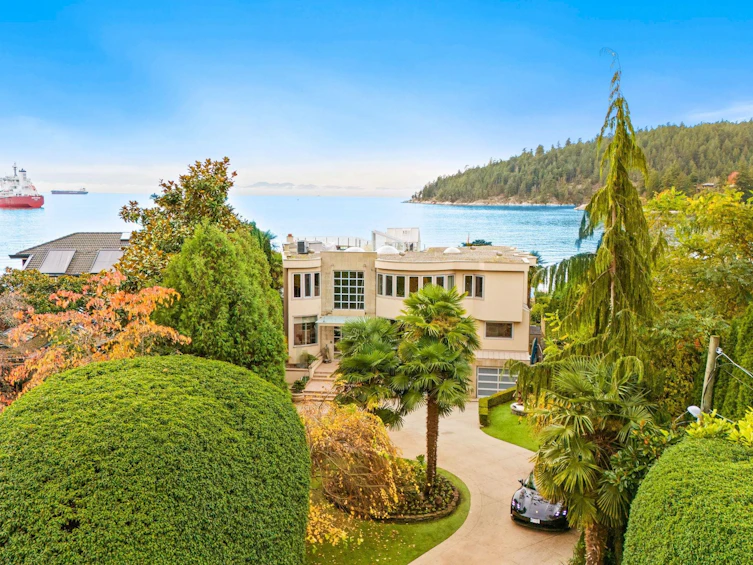 4378 Ross Crescent, West Vancouver, BC, V7W 1B2