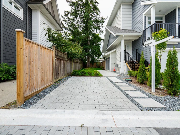 2-2525 156 Street, Surrey, BC, V4P 1C7 - 2
