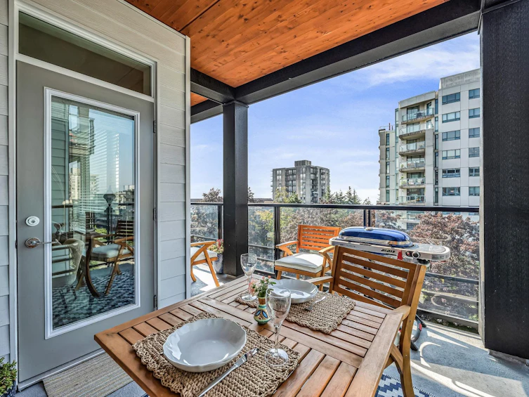 404-128 E 8th Street, North Vancouver, BC, V7L 0H2 - 14