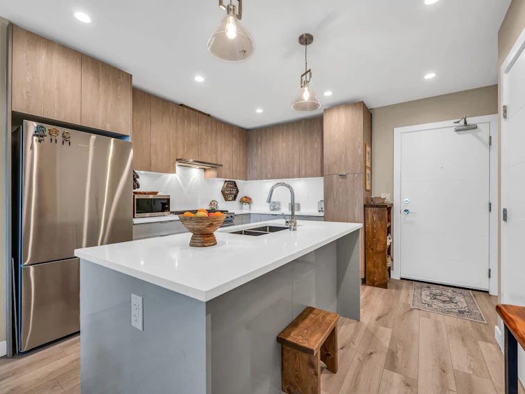 404-128 E 8th Street, North Vancouver, BC, V7L 0H2 - 5