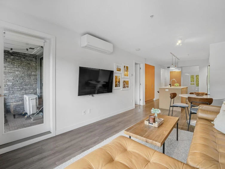208-221 E 3rd Street, North Vancouver, BC, V7L 0C1 - 13