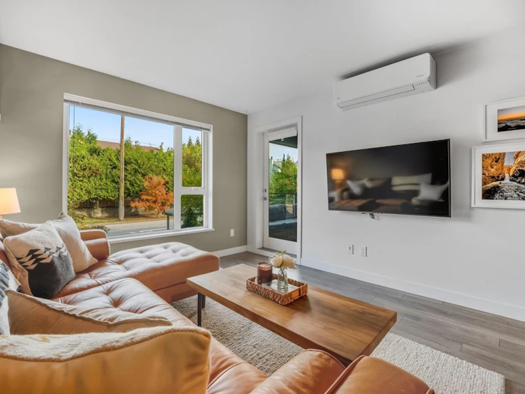 208-221 E 3rd Street, North Vancouver, BC, V7L 0C1 - 11