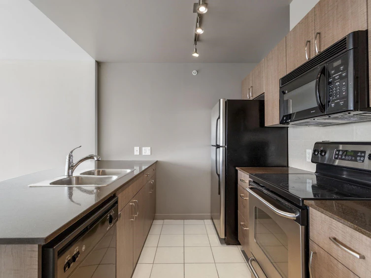 2613-610 Granville Street, Vancouver, BC, V6C 3T3 - 9