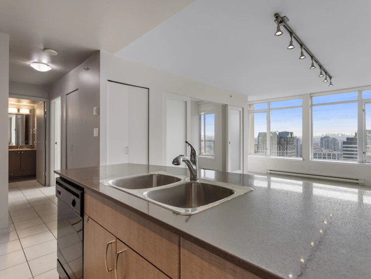 2613-610 Granville Street, Vancouver, BC, V6C 3T3 - 11