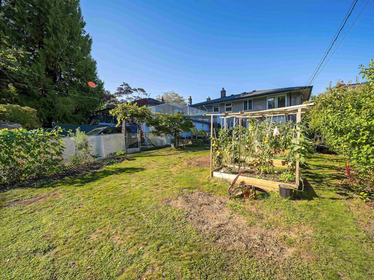 6516 Portland Street, Burnaby, BC, V5E 1A2 - 16