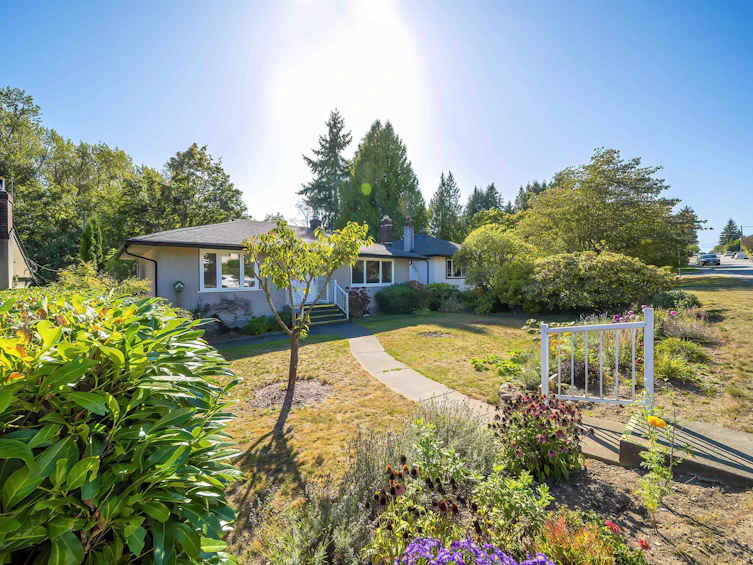 6516 Portland Street, Burnaby, BC, V5E 1A2 - 4