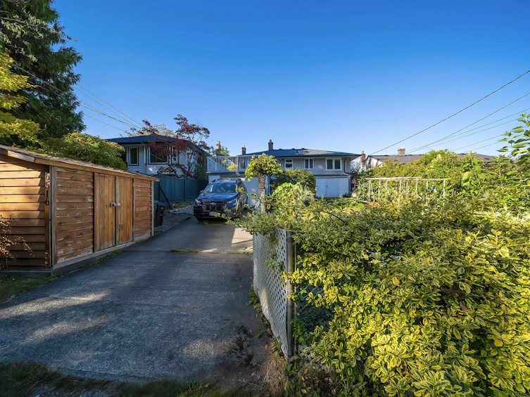 6516 Portland Street, Burnaby, BC, V5E 1A2 - 18