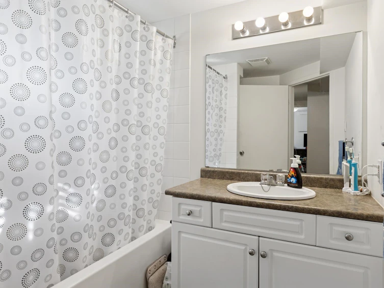 415 W 26th Street, North Vancouver, BC, V7N 2G9 - 33