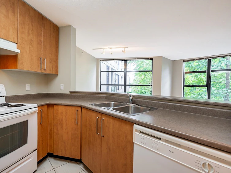 309-5380 Oben Street, Vancouver, BC, V5R 6H7 - 13