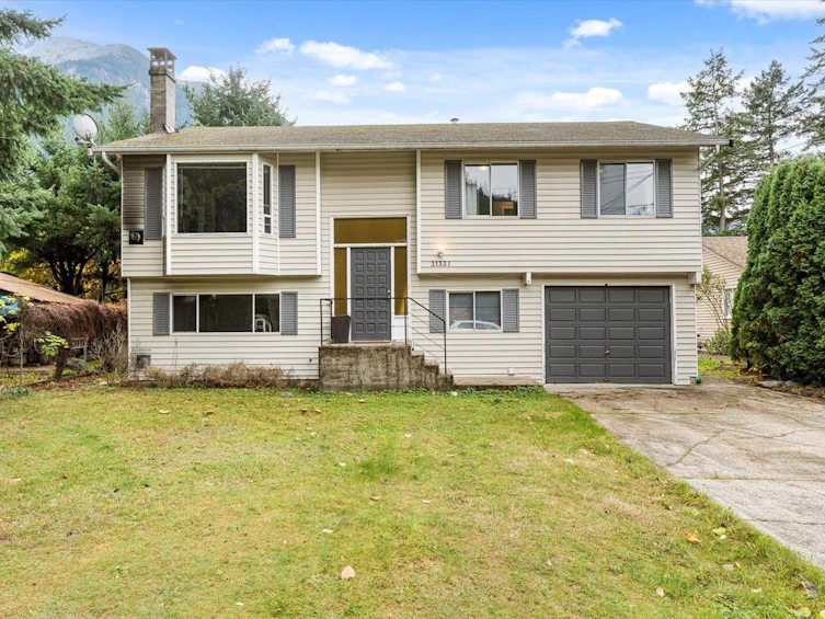 21331 Mallard Drive, Hope, BC, V0X 1L1 - 2