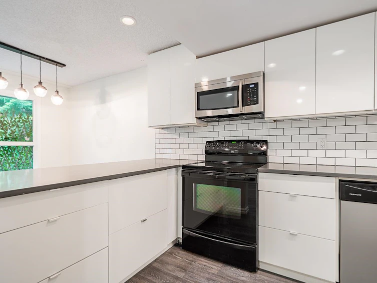 13-9151 Forest Grove Drive, Burnaby, BC, V5A 3Z5 - 13